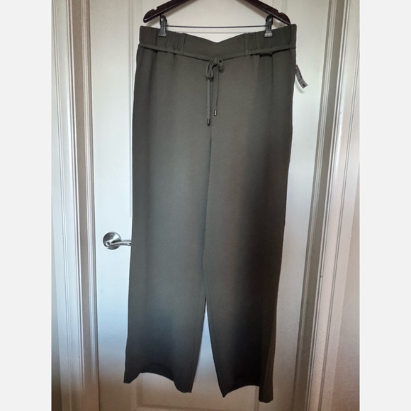 💙 3/$21 Reitmans pull-on, wide-leg, high-rise crepe pant (XXL) NEW w/tags - Picture 2 of 9